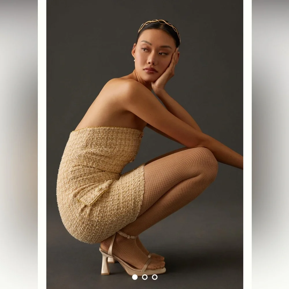 New🌟Anthropologie-Fishnet Tights-NEUTRAL
